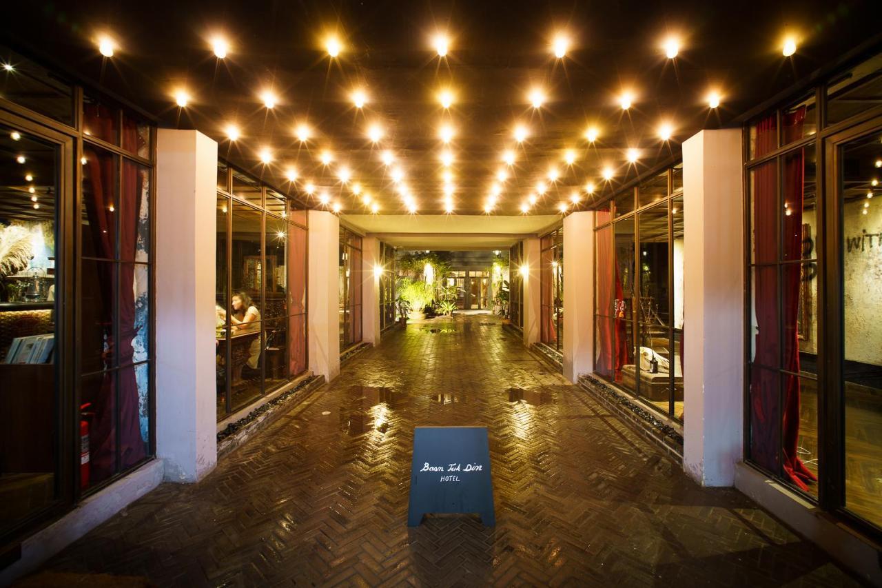Baan Tuk Din Hotel Bangkok Esterno foto